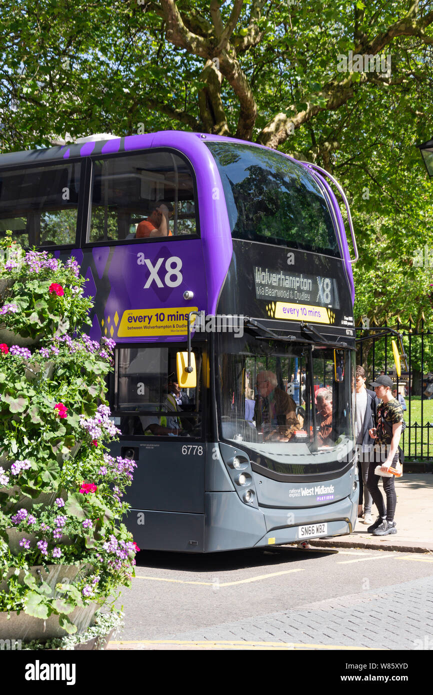 Lokalen Bus nach Wolverhampton, Colmore Row, Birmingham, West Midlands, England, Großbritannien Stockfoto