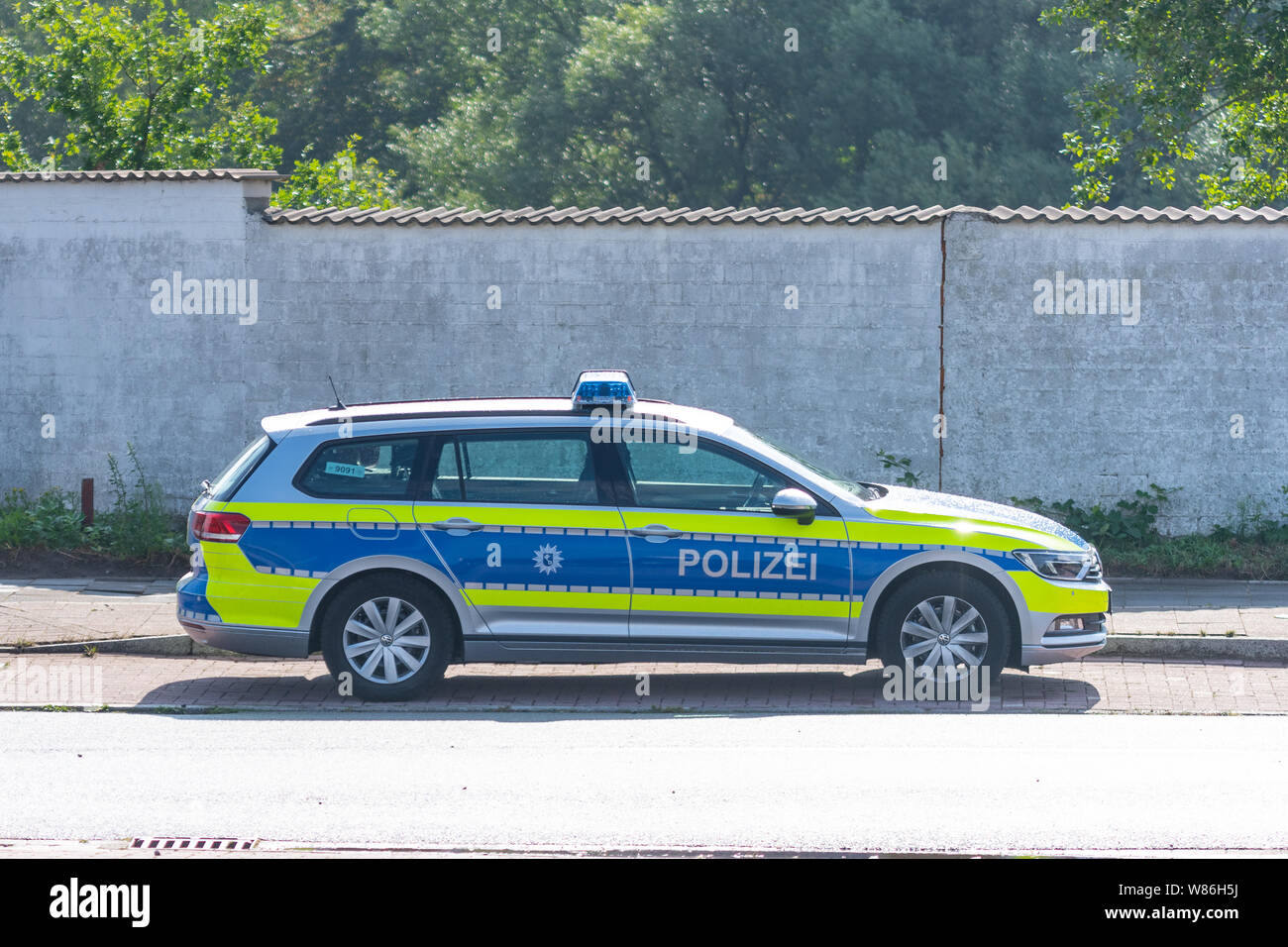 Bremen, Deutschland - 08 August 2019: Eine deutsche Polizei Auto auf einem Parkplatz geparkt Stockfoto