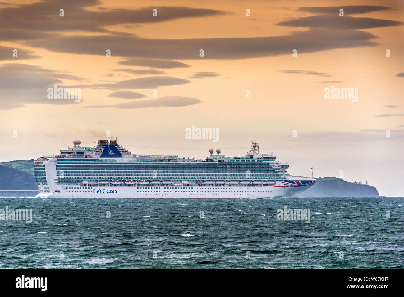 P&O Cruises Azura, schwarzer Kopf wie Belfast, Nordirland. Stockfoto
