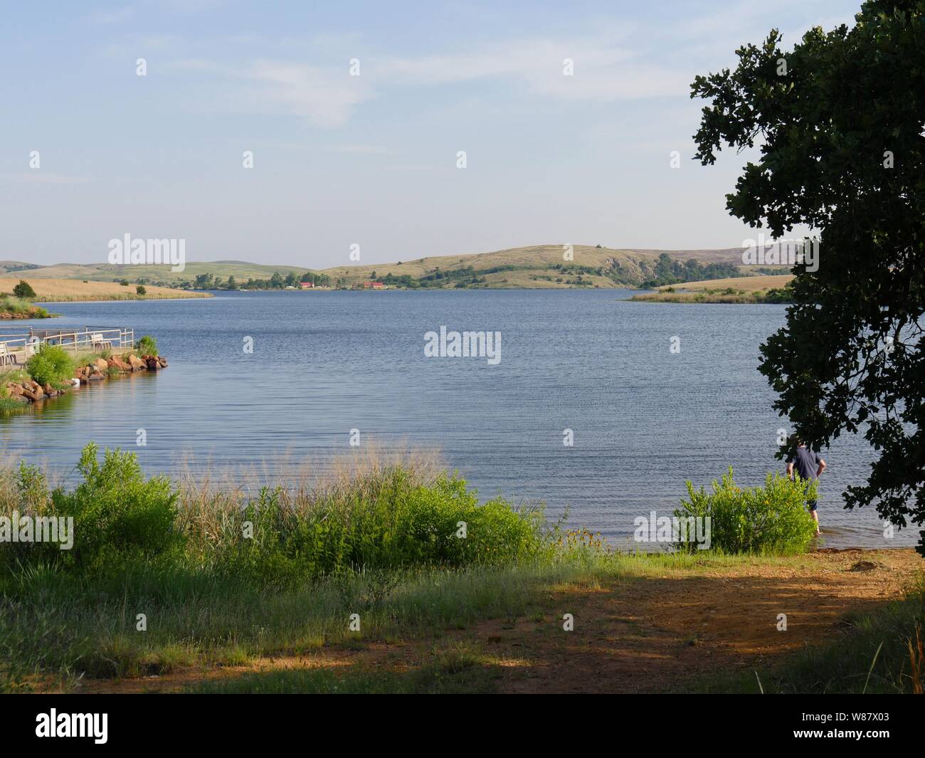 Malerischer Blick auf den See Elmer Thomas, Wichita Mountains, Oklahoma Stockfoto