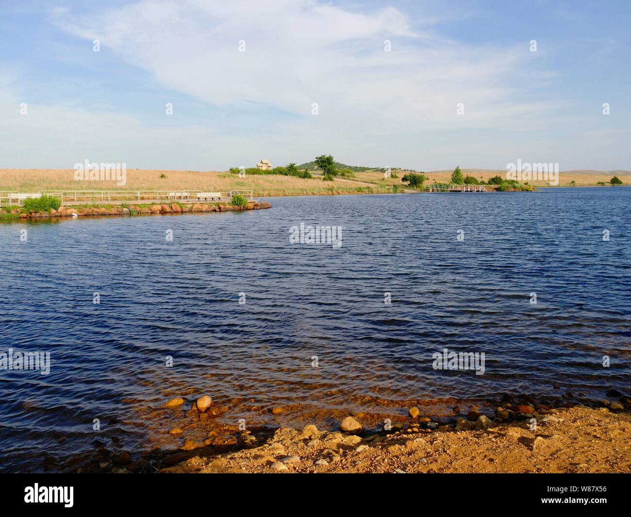 Mittlere Weite Einstellung auf See Elmer Thomas am frühen Nachmittag am Wichita Mountains, Oklahoma Stockfoto