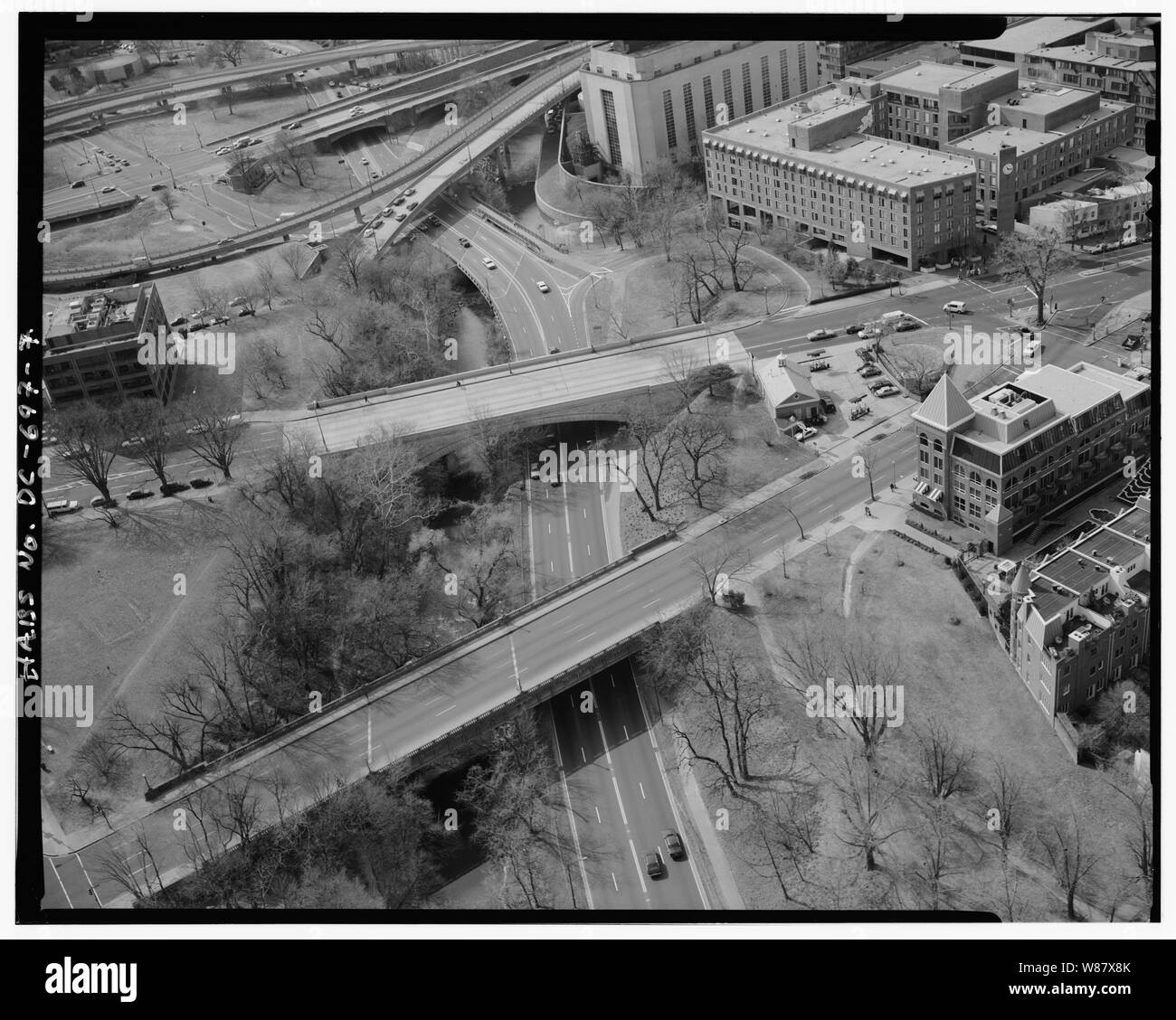 7. Luftaufnahme der M Street und Pennsylvania Avenue, Blick nach Süden; 7. Luftaufnahme der M Street und Pennsylvania Avenue, Blick nach Süden - Rock Creek & Potomac Parkway, Washington, District of Columbia, DC Stockfoto