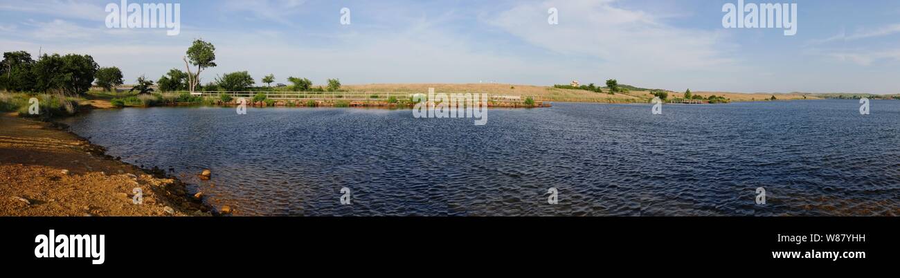 Panoramablick auf den Elmer Thomas am späten Nachmittag in Comanche County, Oklahoma. Stockfoto