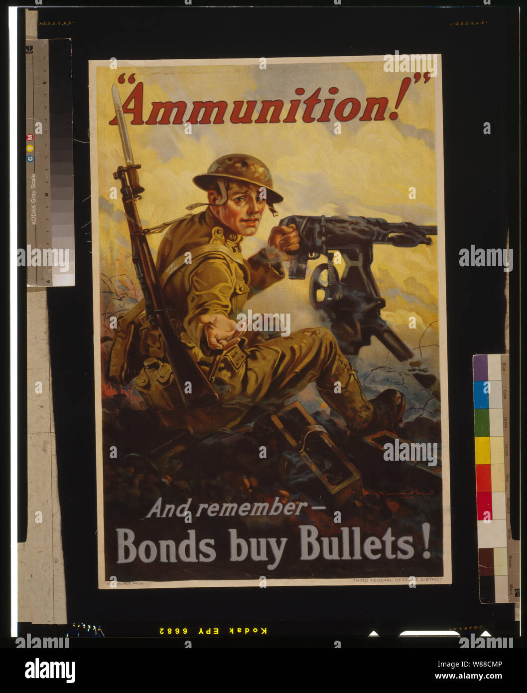 Poster, auf dem ein Soldat mit einem Maschinengewehr in der Hitze des Gefechts, für Munition. Stockfoto