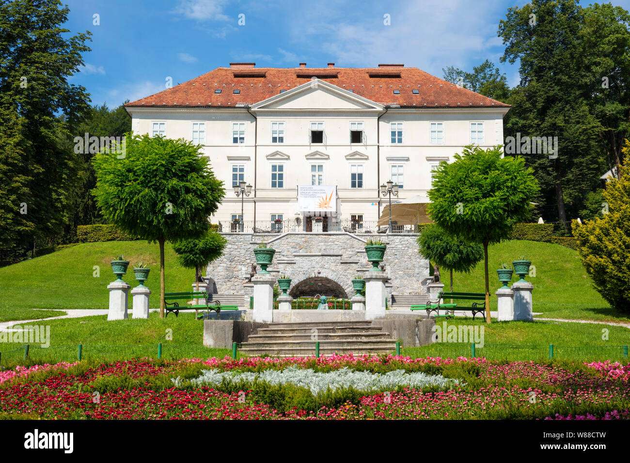 Tivoli in Ljubljana Tivoli Park tivolski Grad Tivoli Mansion Internationales Zentrum der Graphischen Künste Ljubljana Slowenien Eu Europa Stockfoto