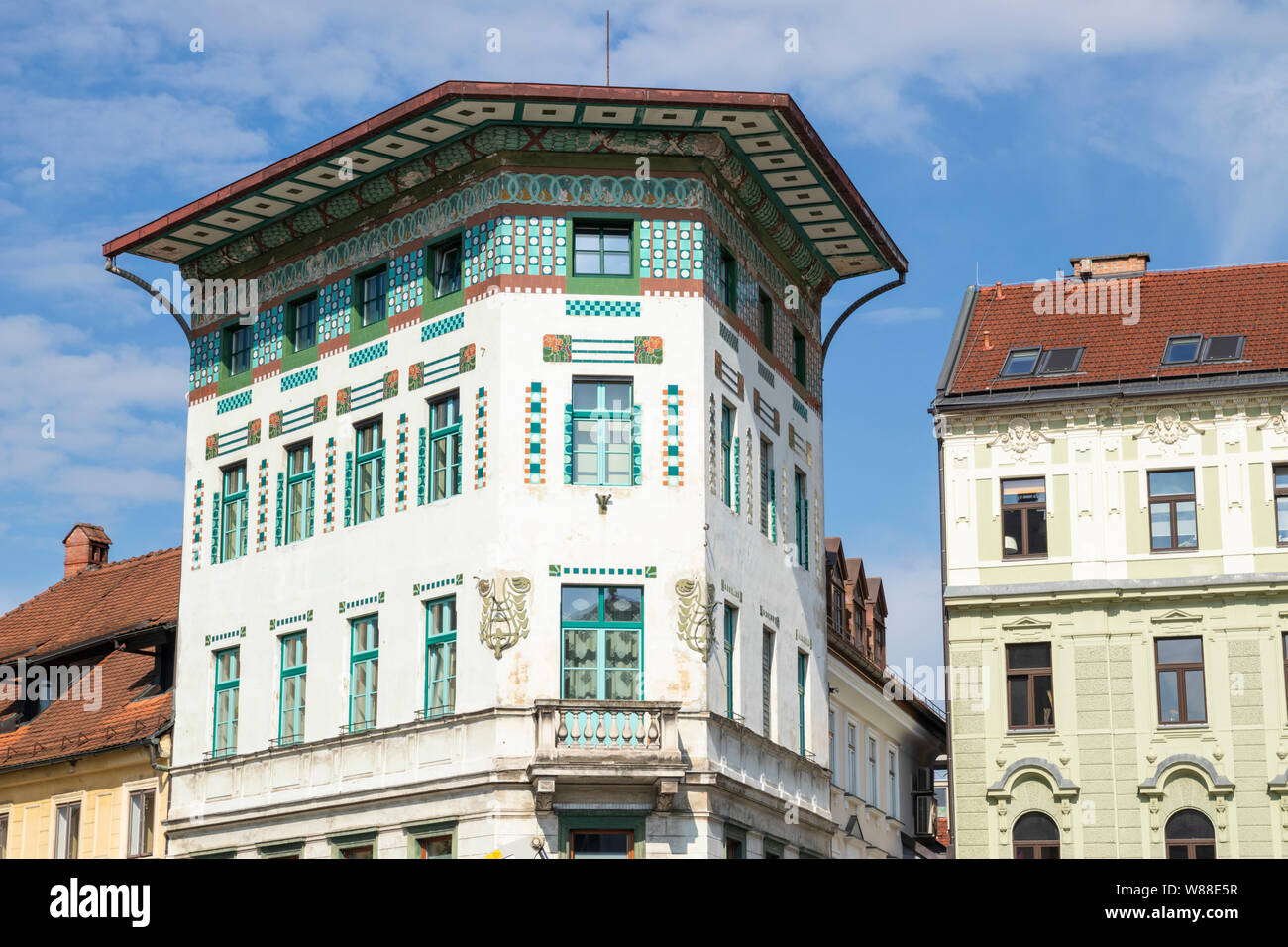 SKB bankomat Gebäude Hauptman Haus auf prešerenplatz ein Beispiel für die Art Nouveau Architektur in Ljubljana, Slowenien EU Europa Stockfoto
