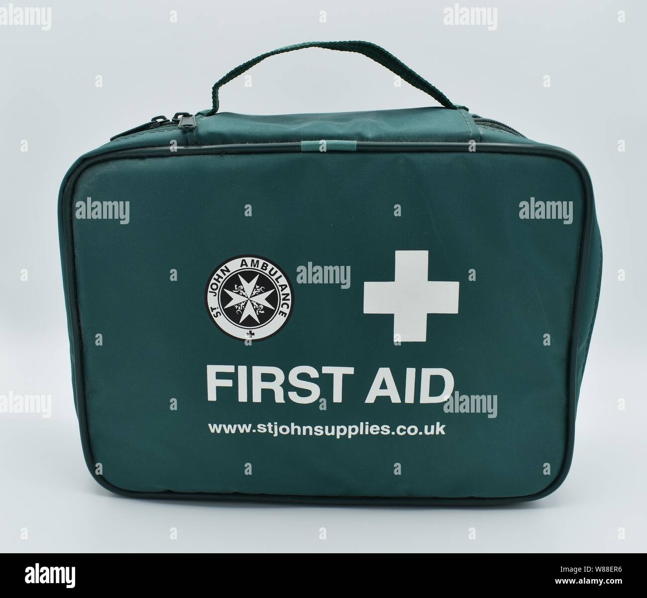 St John Ambulance First Aid Kit - Geschlossen Stockfoto