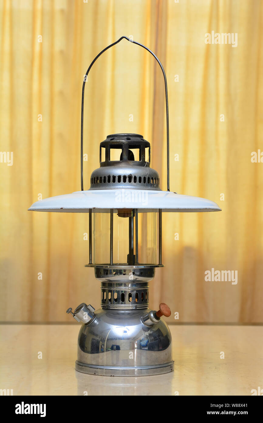 Benzin Lampen-mantled Benzin Laterne Stockfoto