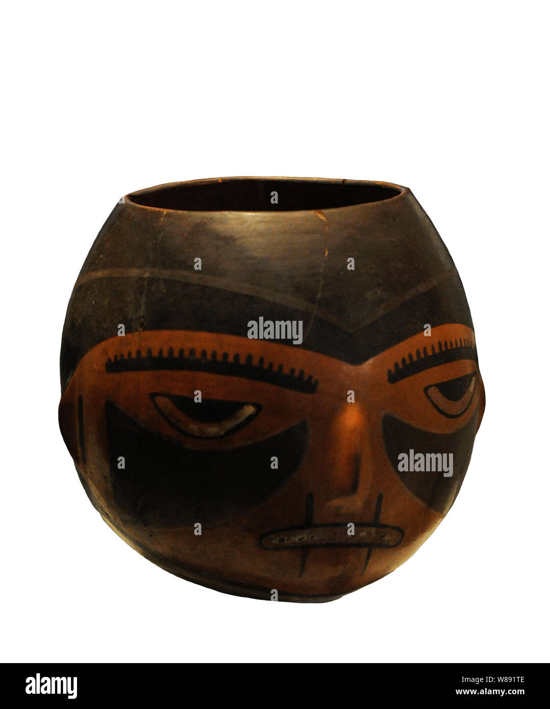 Trophy Kopf geformt. Keramik. Nazca Kultur (100 v. Chr.-700 v. Chr.). Anfang der Mittelstufe. Peru. Museum des Amerikas. Madrid, Spanien. Stockfoto