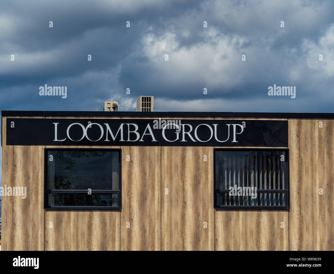 Loomba Group Head Office HQ Park Royal London. Die Loomba Gruppe von Unternehmen ist eine Familie ownedgroup von 15 Unternehmen und einer gemeinnützigen Stiftung Stockfoto