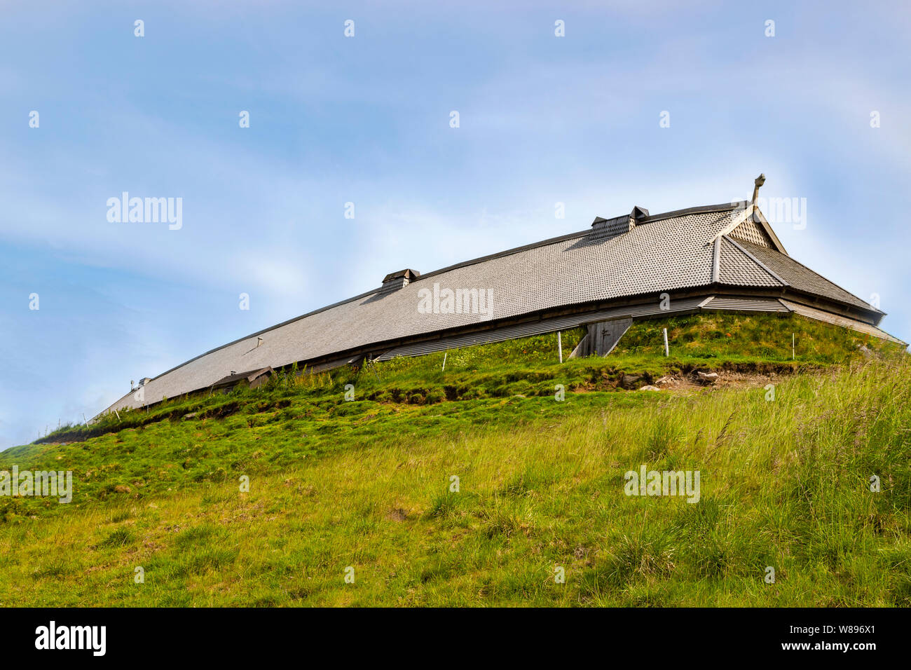 Lange - Haus am Lofotr Viking Museum, Borg, Insel Vestvågøya, Lofoten Archipel rekonstruiert, Nordland County, Norwegen. Stockfoto