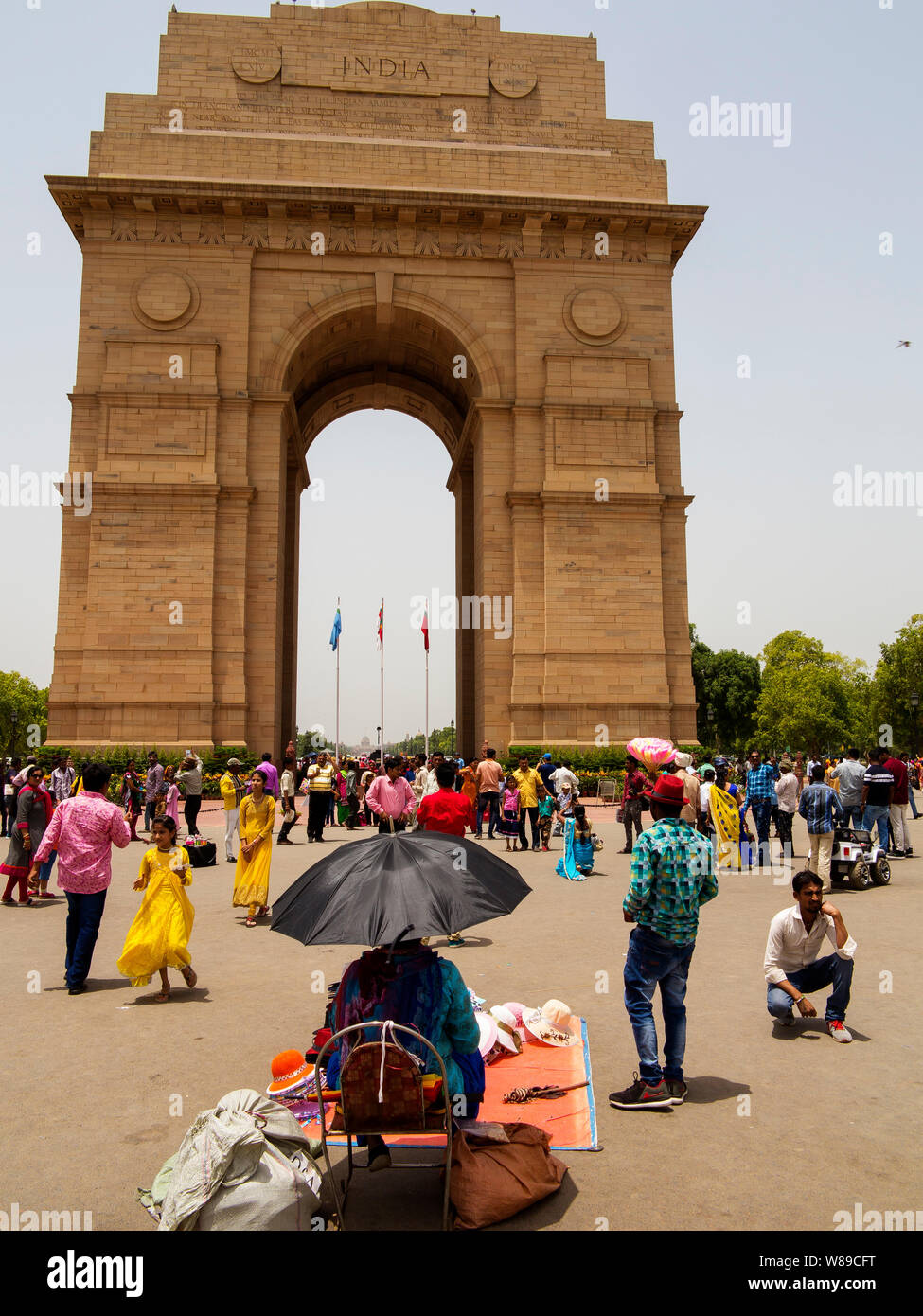 Indische Leute besucht Indische Tor, Neu Delhi, Indien Stockfoto