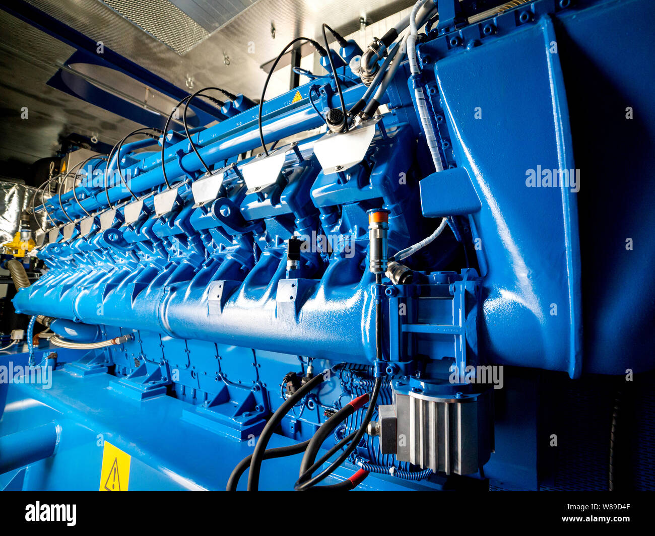Motor des BHKW. Diesel- und industriellen elektrischen Generator. Alternative Energie für die Industrie. Stockfoto
