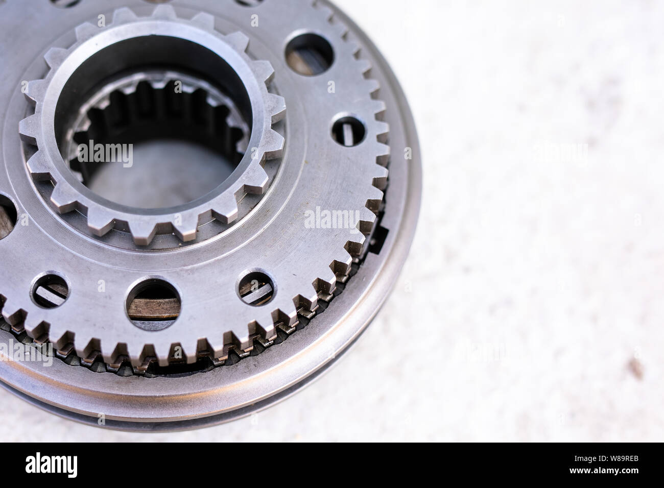 Blick auf Automotive equipment Tool für Auto Einbau der Kupplung. Tools für Lkw-Einbau der Kupplung. Close up Auto Kupplung Tools zum Entfernen von Geräten. Abstr Stockfoto