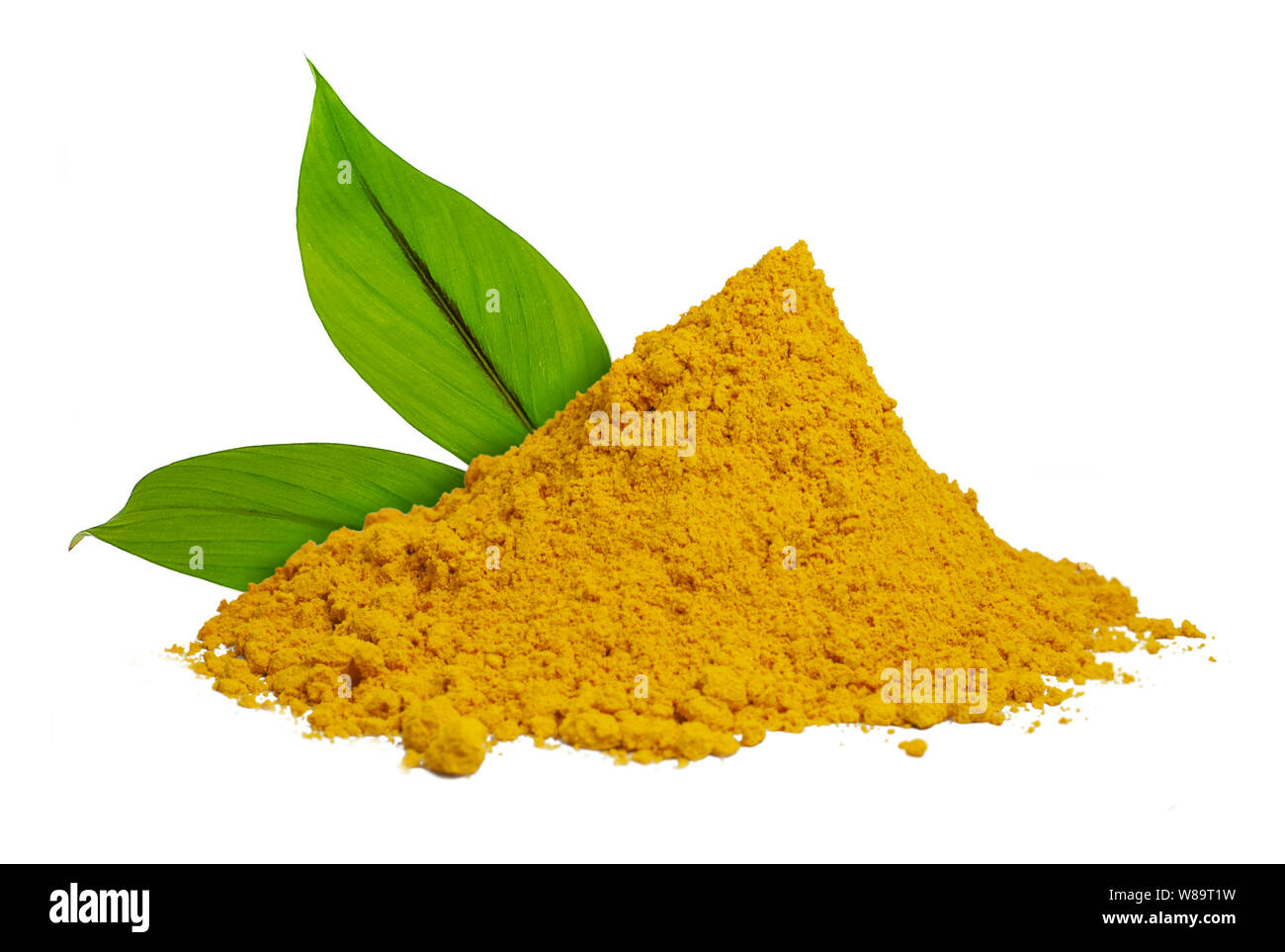 Kurkuma Pulver auf weißem Hintergrund Stockfoto