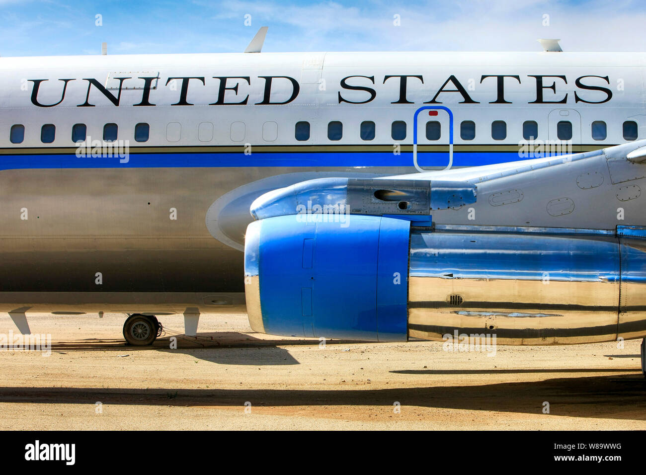 Pratt & Whitney JT3D turbojet Engines an den Flügel von Boeing VC-137 ...
