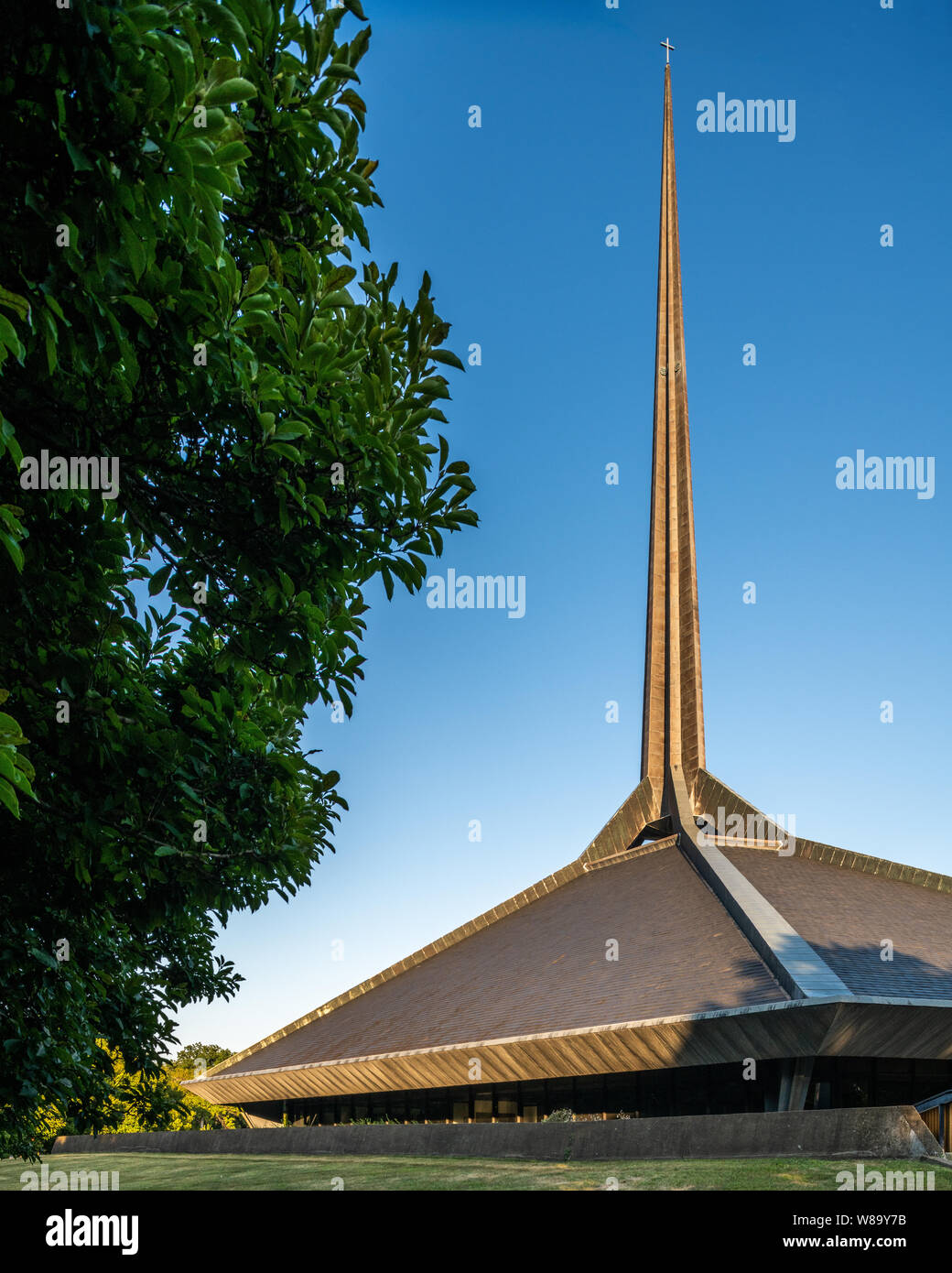 Nördlich der Christlichen Kirche, entworfen von Eero Saarinen Stockfoto