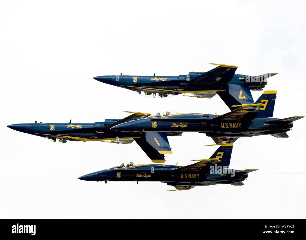 Der Blaue Engel, der US-Navy Flight demonstration Team, führen Sie während der Kaneohe Bay Air Show 2010 im Marine Corps Base Hawaii auf Sept. 24, 2010. Stockfoto