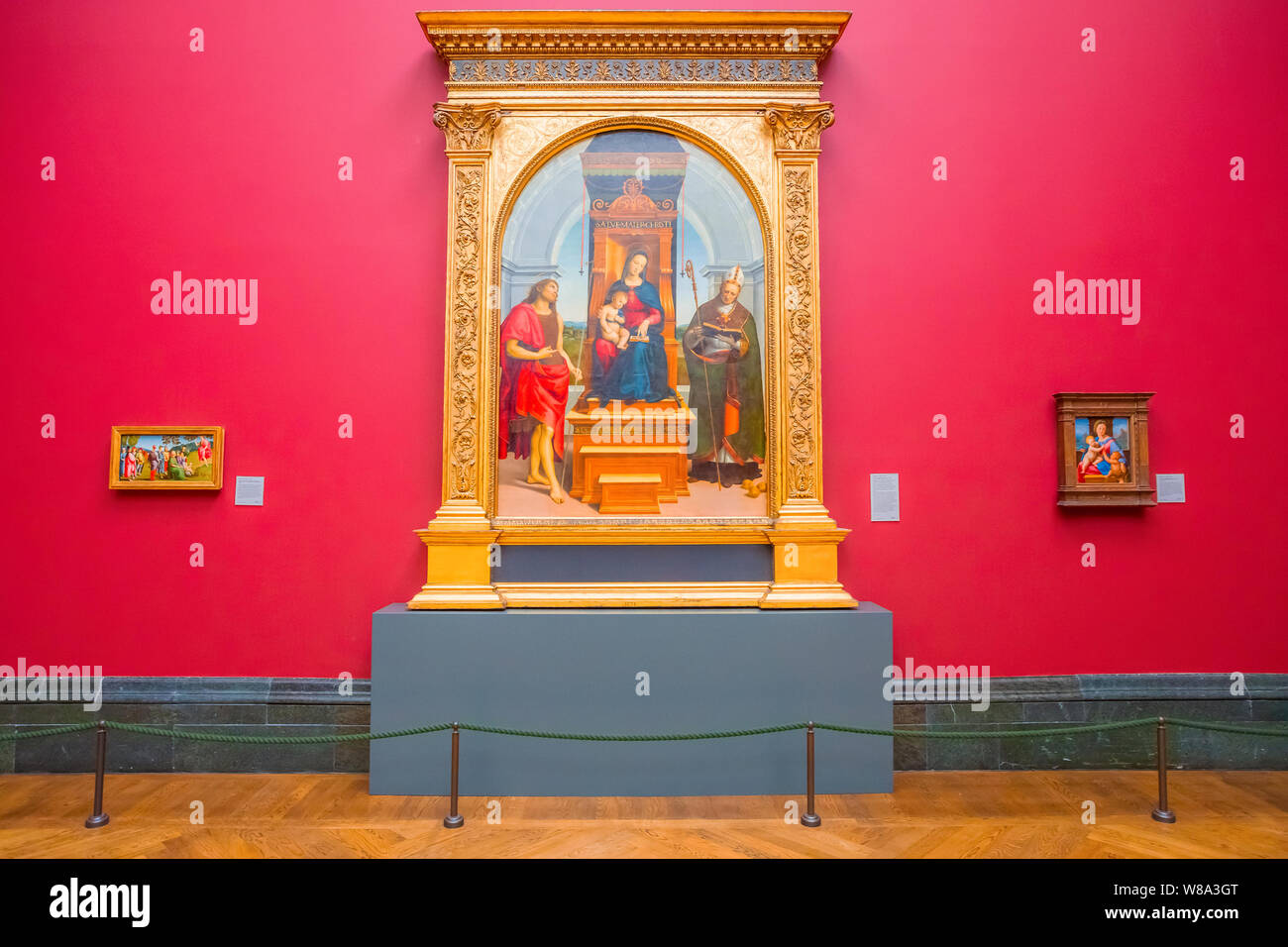 London, Großbritannien - 14 Mai 2018: Die National Gallery am Trafalgar Square gegründet im Jahr 1824 und beherbergt eine Sammlung von über 2.300 Gemälde aus der Mitte Stockfoto