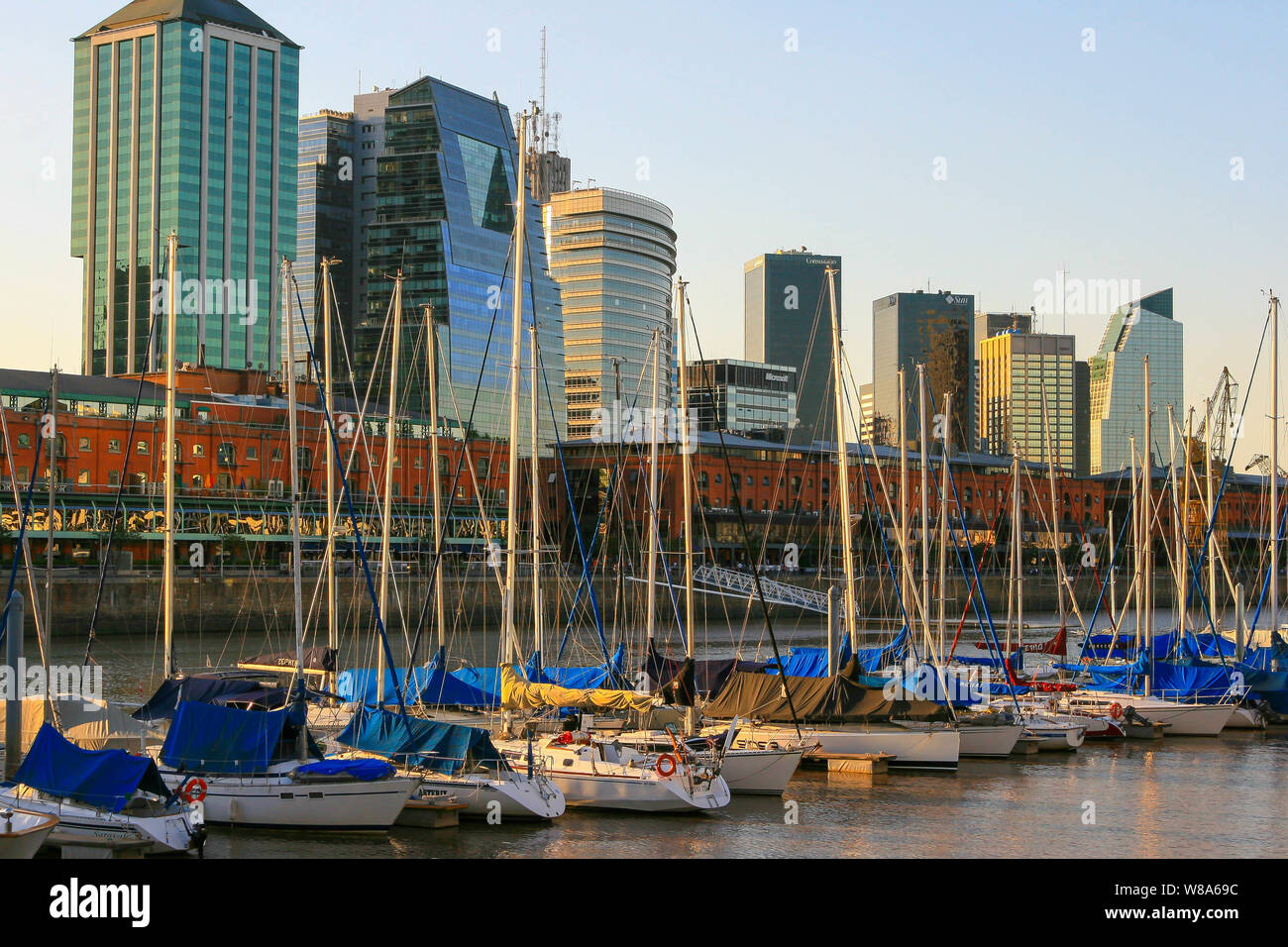 Buenos Aires, 21. Januar 2010: Die Puerto Madero in Buenos Aires, ein reurbanized Gegend der Stadt Stockfoto