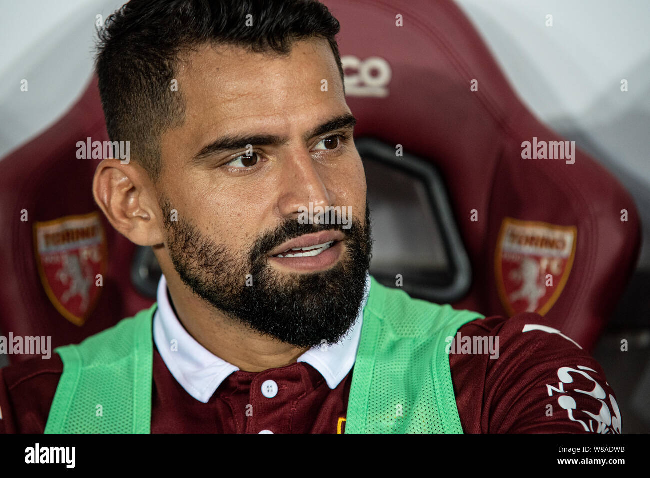 Turin, Italien. 08 Aug, 2019. Tomas Rincon of Torino FC wirft vor dem UEFA Europa League dritte Qualifying Runde Fußballspiel zwischen Torino FC und Shakhtyor Soligorsk. Torino FC gewann 5-0 gegen Shakhtyor Soligorsk im Stadio Olimpico Grande Torino in Italien (Foto von Alberto Gandolfo/Pacific Press) Quelle: Pacific Press Agency/Alamy leben Nachrichten Stockfoto