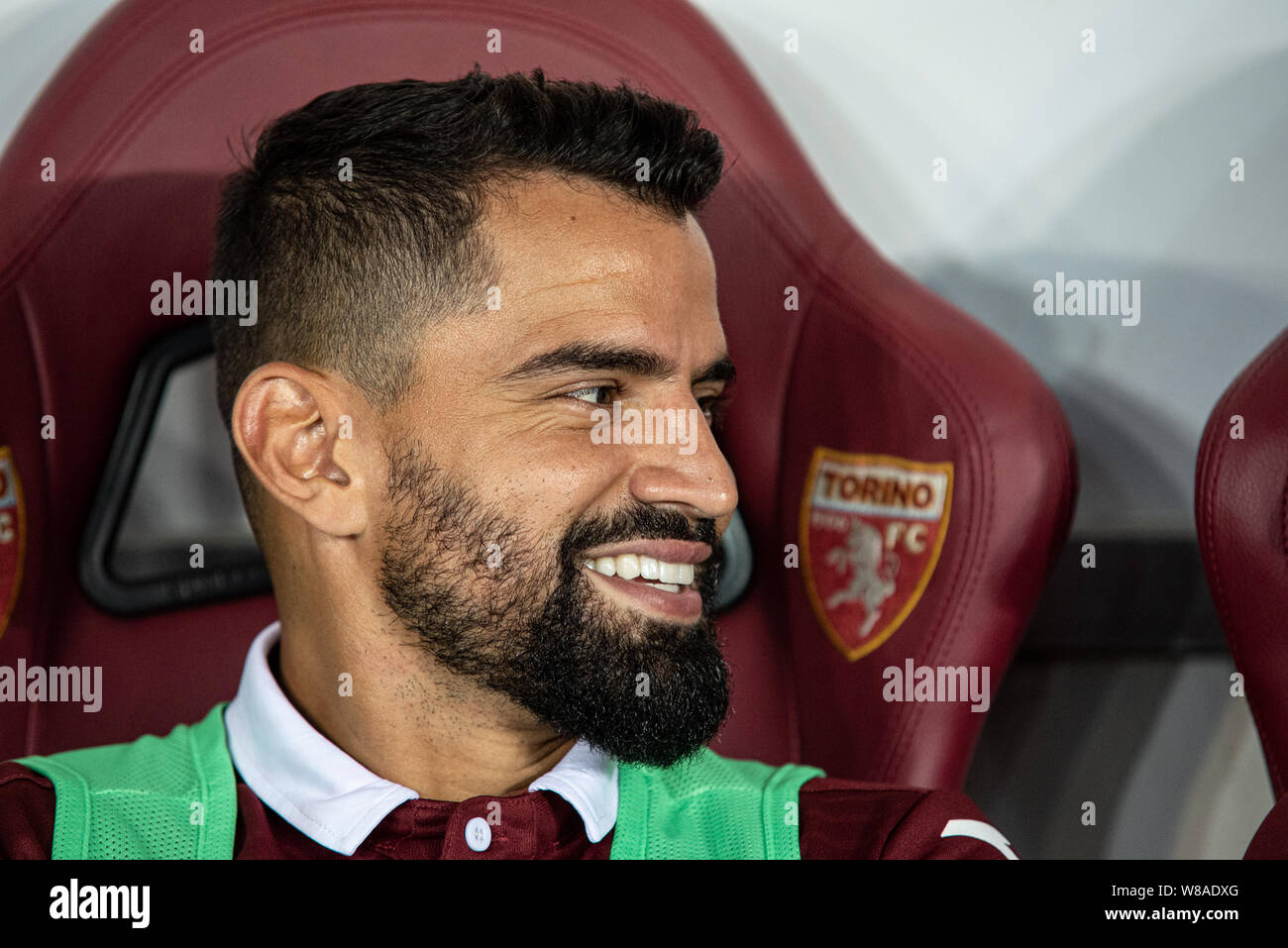 Turin, Italien. 08 Aug, 2019. Tomas Rincon of Torino FC wirft vor dem UEFA Europa League dritte Qualifying Runde Fußballspiel zwischen Torino FC und Shakhtyor Soligorsk. Torino FC gewann 5-0 gegen Shakhtyor Soligorsk im Stadio Olimpico Grande Torino in Italien Turin, 8. August 2019 (Foto von Alberto Gandolfo/Pacific Press) Quelle: Pacific Press Agency/Alamy leben Nachrichten Stockfoto