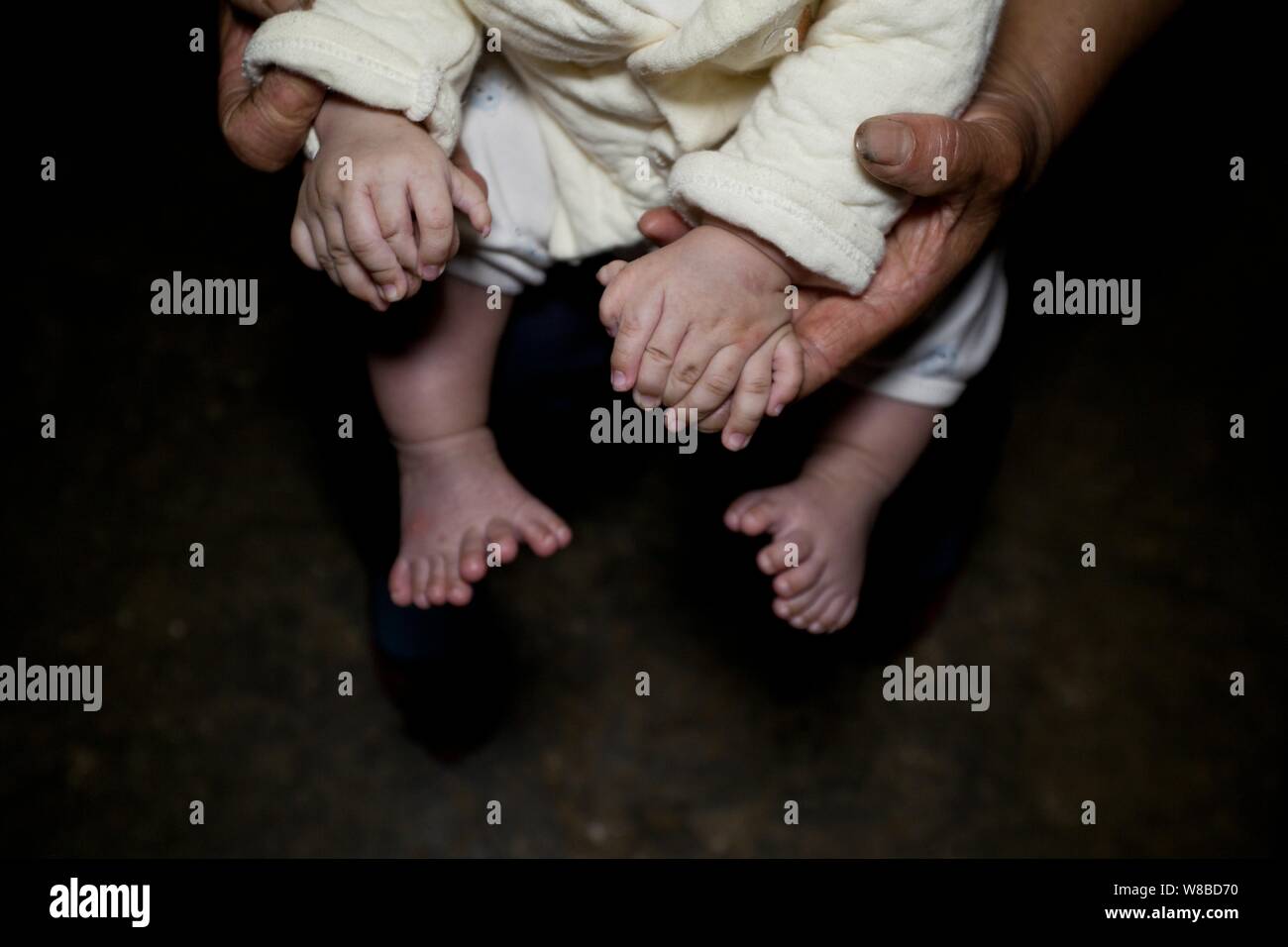 16 Zehen Stockfotos & 16 Zehen Bilder Alamy 16 Zehen Stockfotos & 16 Zehen Bilder Alamy