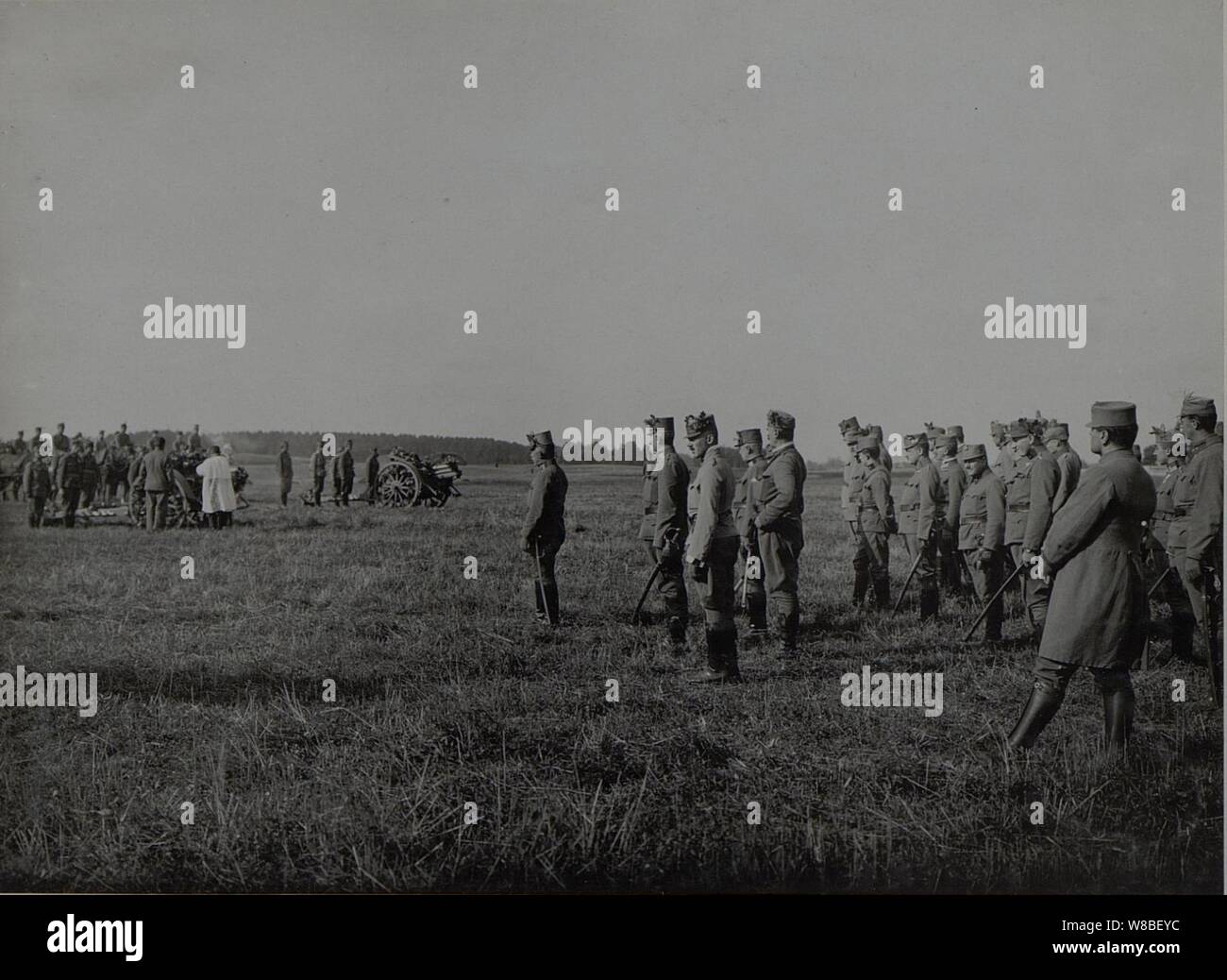 Der Stab der 25. Infanteriedivision bei der Einweihung der neuen Batterie Stockfoto