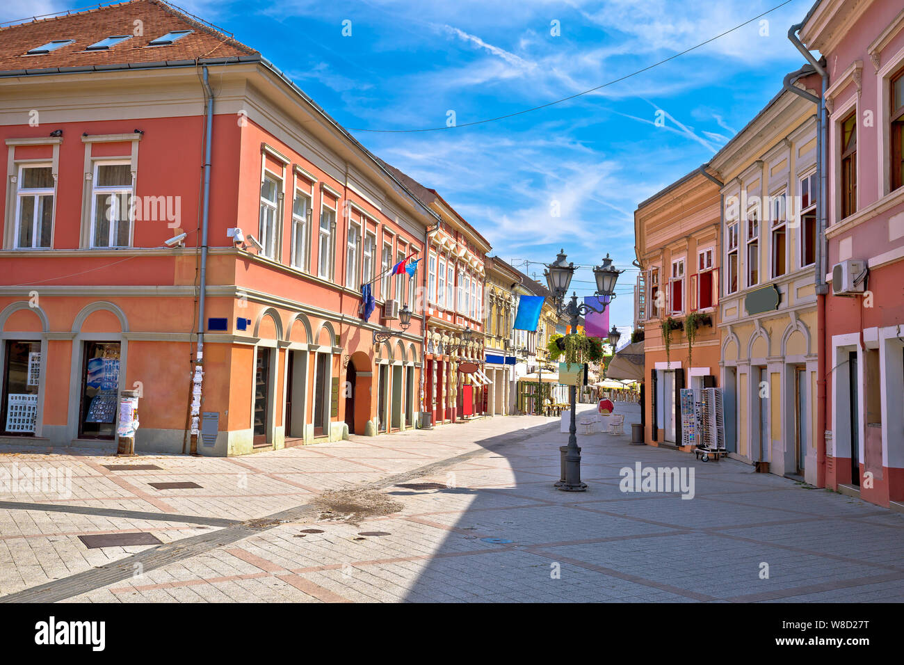 Restaurant Central Street von Novi Sad Summer View, Region Vojvodina in Serbien Stockfoto