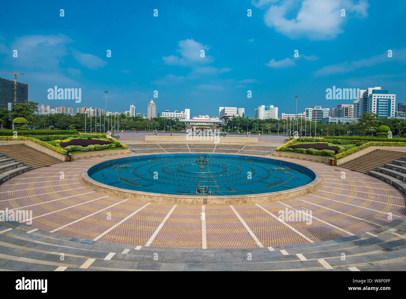 Ansicht der Longcheng Square in Shenzhen, der südchinesischen Provinz Guangdong, 19. Oktober 2014. Stockfoto