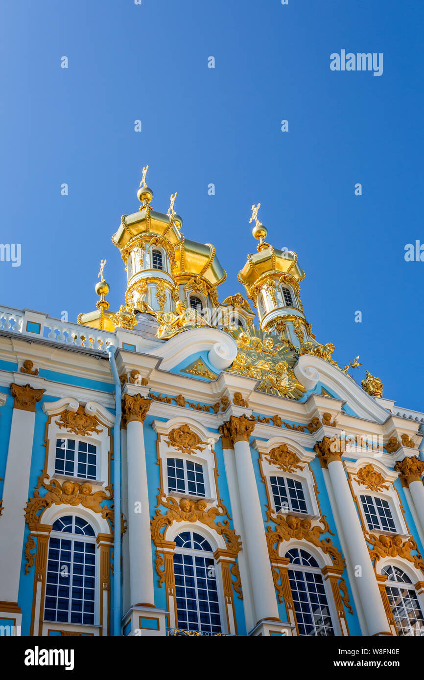 Die Schlosskapelle, Kirche der Auferstehung, in Catherine's Palace, Puschkin, St. Petersburg, Russland am 22. Juli 2019 Stockfoto