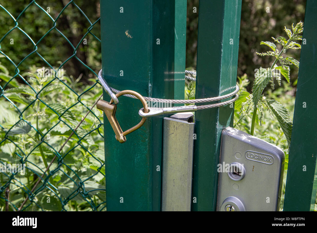 Einem gut gesicherten Tor Stockfoto