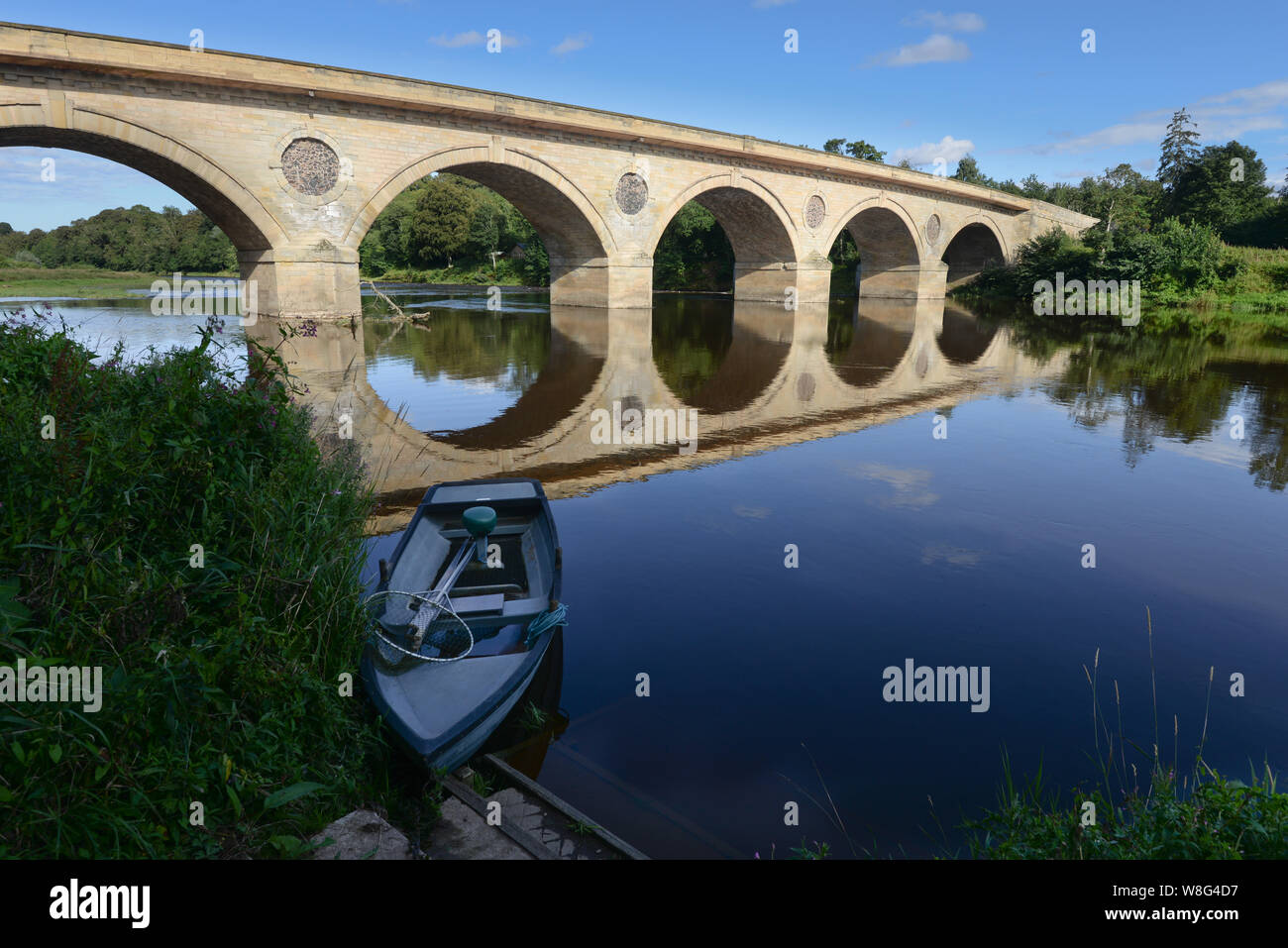 Coldstream Brücke über den Anglo-schottischen Grenze über den Fluss Tweed Stockfoto