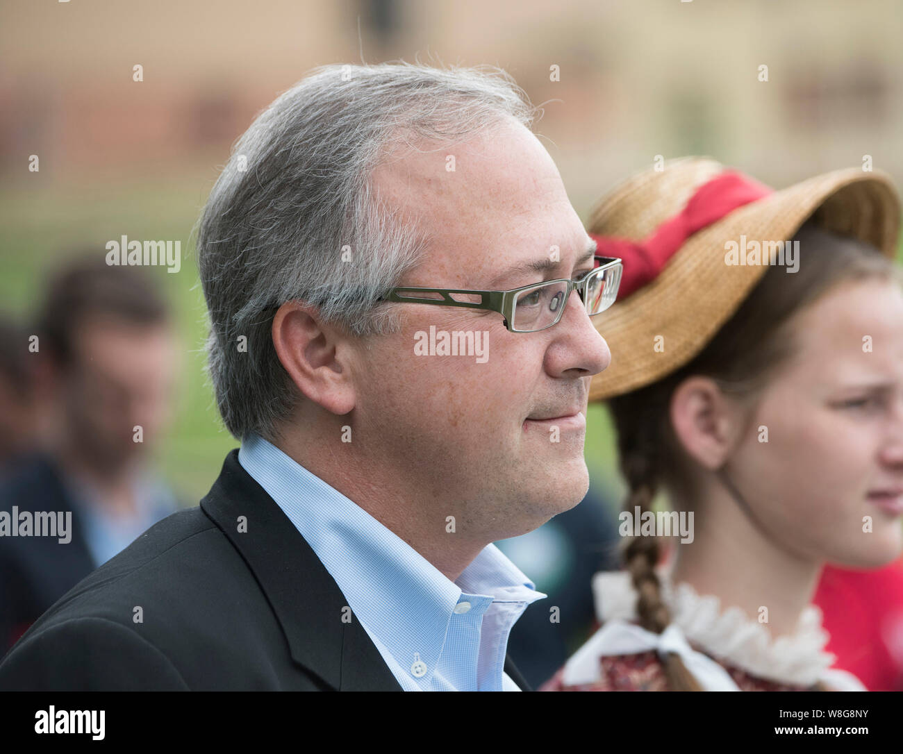Us-Vertreter David Young Uhren ein Baseballspiel im historischen Stil in der Iowa Living History Farms in Urbandale, IA, am Aug 5, 2017 Stockfoto