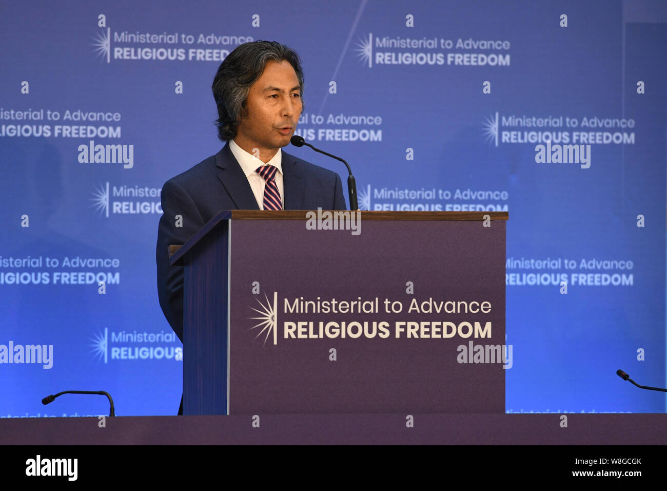 Tahir Hamut, einer Uigurischen muslimischen Dichter und Filmemacher aus China, liefert Erläuterungen auf der Ministerkonferenz, die religiöse Freiheit des US-Außenministeriums Stockfoto