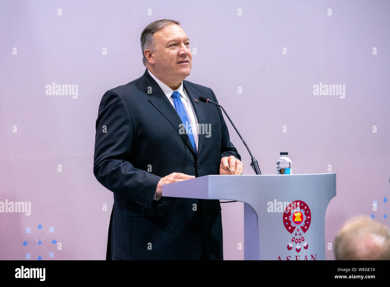 Us-Staatssekretär Michael R. Pompeo nimmt an einer gemeinsamen Verfügbarkeit mit thailändischen Außenminister Don Pramudwinai im Centara Grand M Stockfoto