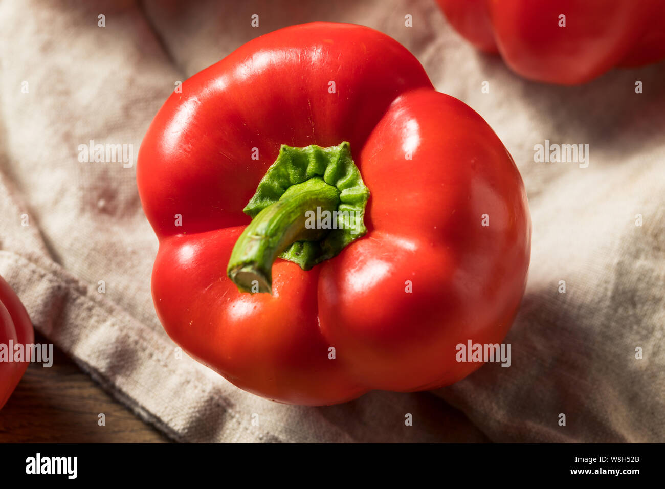 Raw roten Bio Paprika bereit zu Kochen Stockfoto