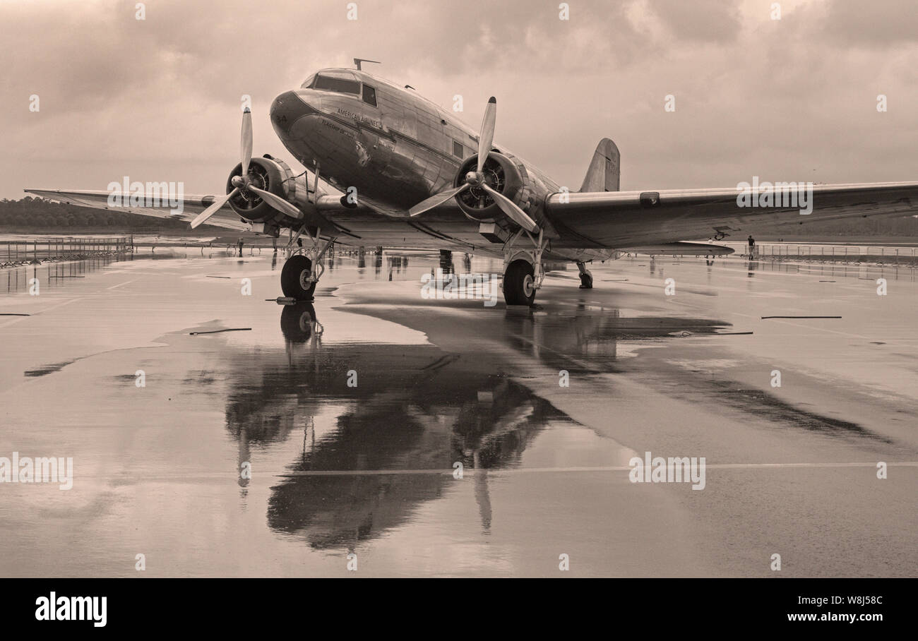 Die DC3 Flaggschiff Detroit sitzt in Vero Beach, Florida Stockfoto