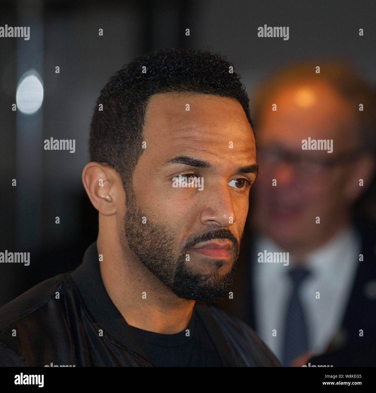 Englischer Sänger Craig David Posen am Cocktailempfang der Davidoff x Art Basel in Hongkong, China 2016, 22. März 2016. Stockfoto