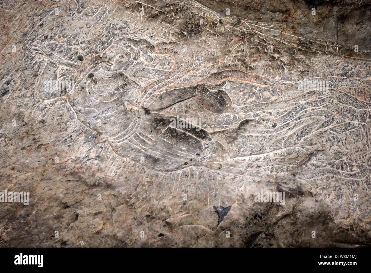 Ansicht des Kanjing Tempel, der auch als Royal Höhlentempel, die Longmen Grotten bekannt (Dragon Gate Longmen Grotten oder Höhlen) in Luoyang city, Cent Stockfoto