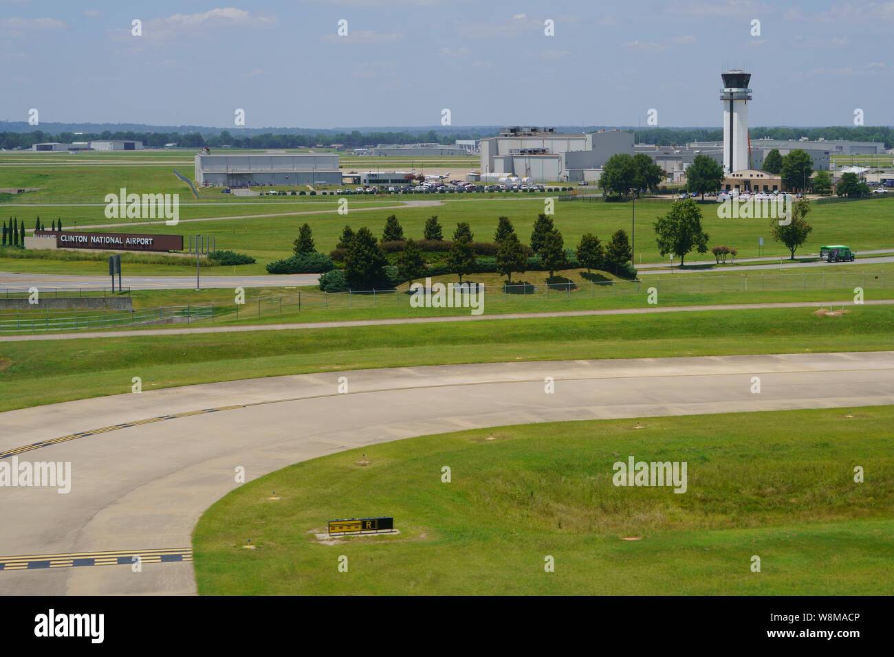 LITTLE ROCK, Arkansas, USA - 25. JULI 2019: Bill und Hillary Clinton National Airport in Little Rock, Arkansas. Stockfoto