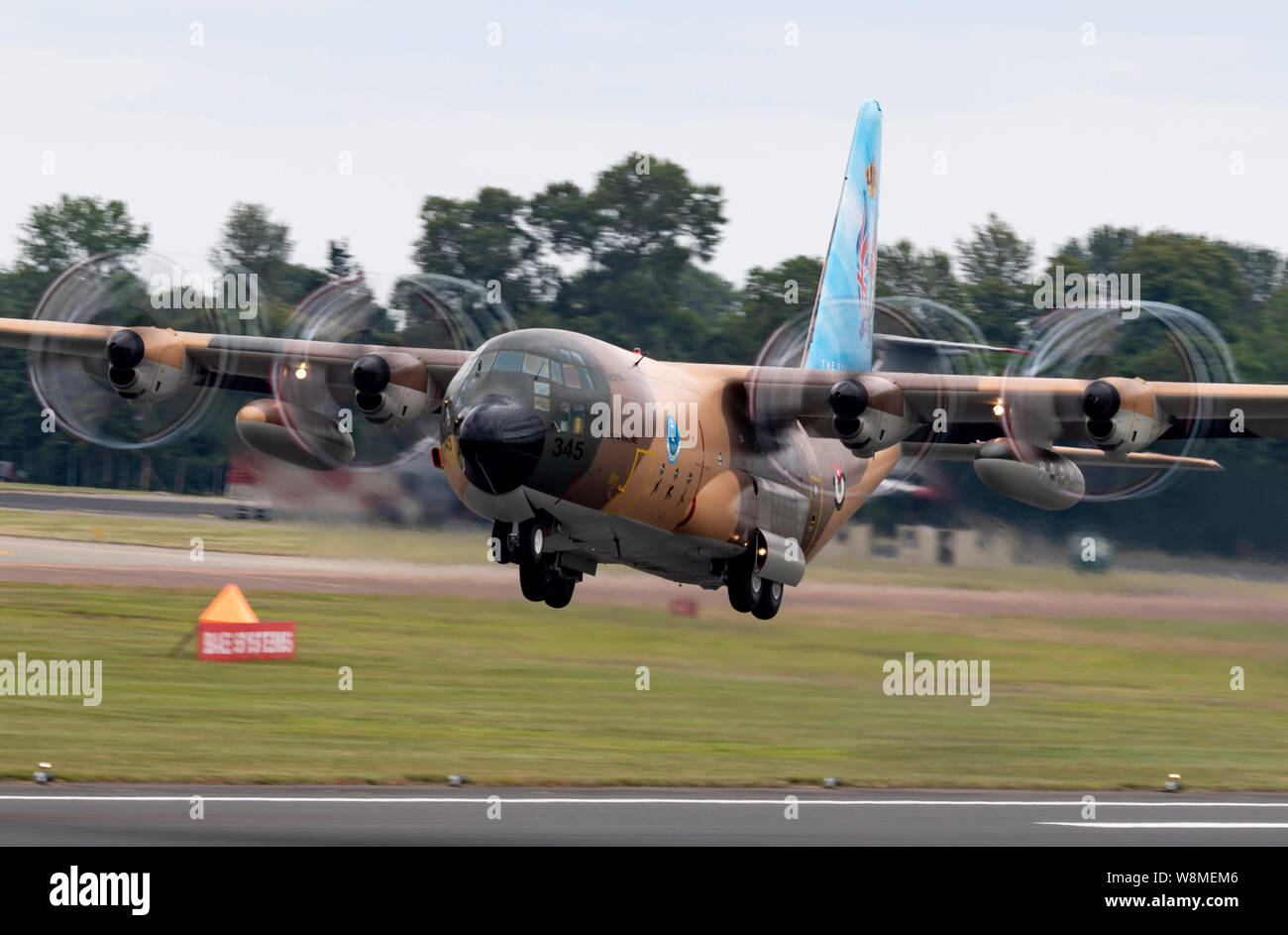 Eingeweide 345 Fluggesellschaft Royal Jordanian C-130H Hercules der 3. Transport squadron der RIAT 2019 Stockfoto