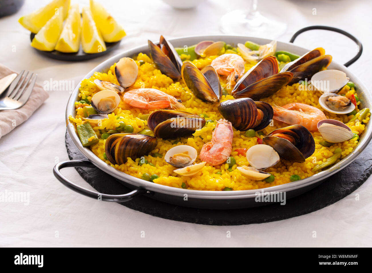 Paella De Marisco Stockfotos Und Bilder Kaufen Alamy