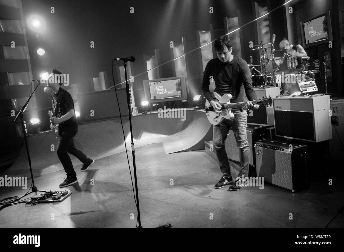 Blink 182 führt bei der Fuel TV "Die tägliche Gewohnheit "Studio am 4. Juni in Los Angeles, Kalifornien 2009. Stockfoto