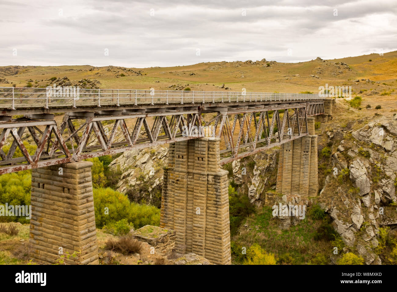 Die historischen Stein Viadukt Brücke an Poolburn Teil der Otago Rail Trail, Radweg, Otago, Neuseeland, niemand im Bild Stockfoto