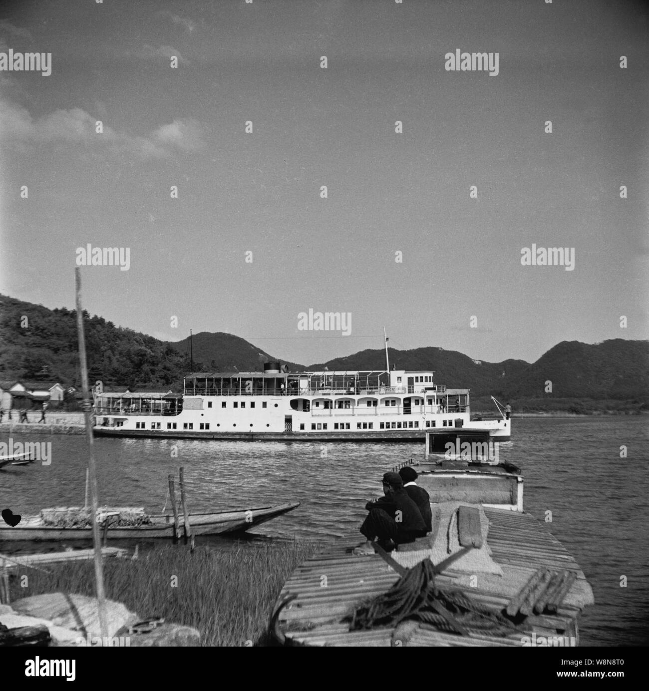 [1930er Jahre Japan Japanische Kreuzfahrt auf dem Lake Biwa] ein