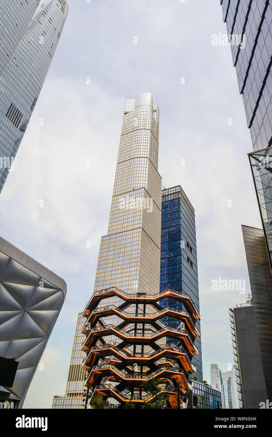 Das Schiff (Wabenförmigen Struktur), den Bau in der Mitte des öffentlichen Platz und Gärten am Hudson Yards. Manhattan West Side. New York Ci Stockfoto