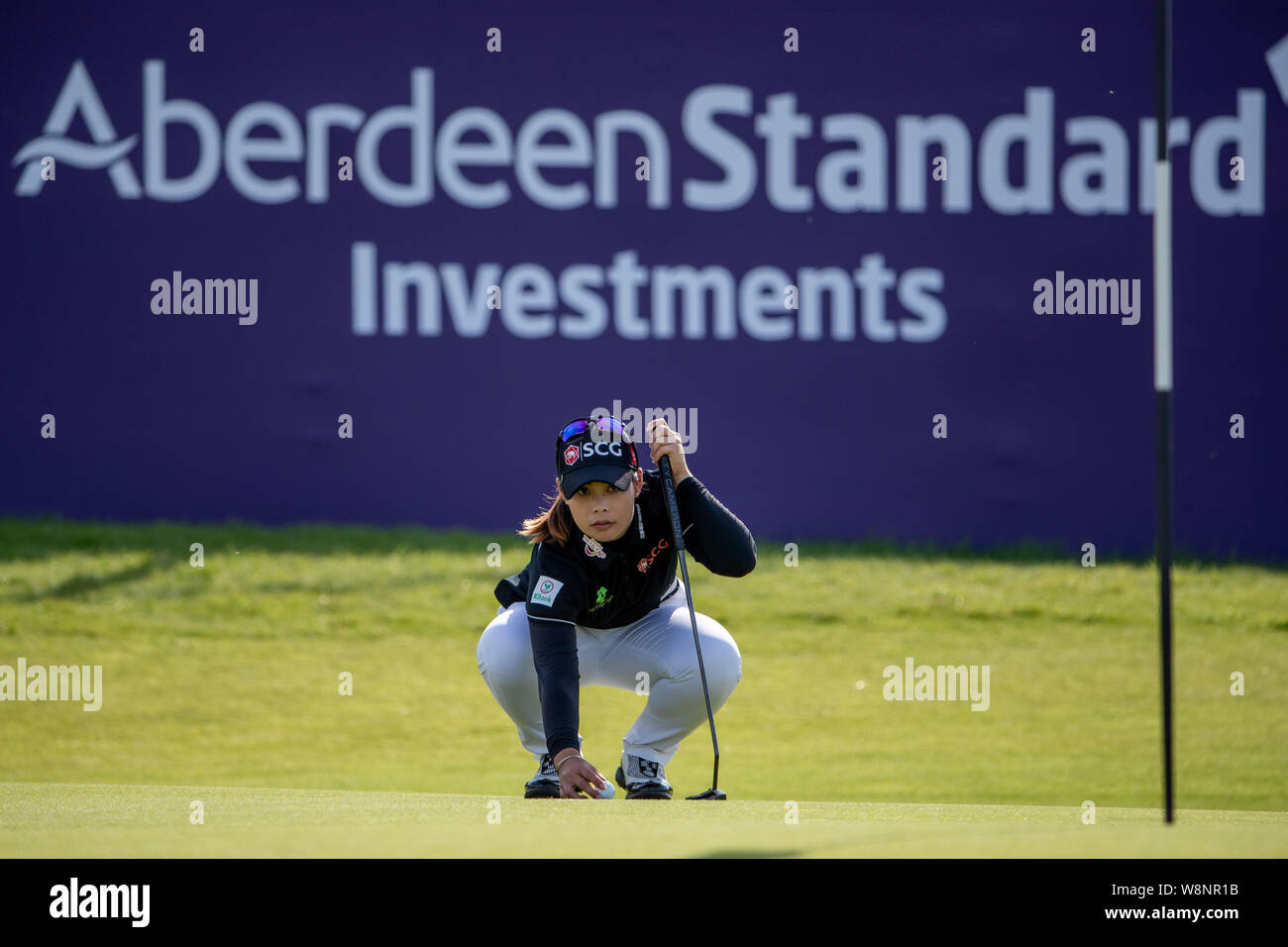 Thailand's Moriya Jutanugarn Linien auf Ihrem Schlag an der Gleichheit 3 15 Loch während des Tag drei der Aberdeen Standard Investitionen Ladies Scottish Open im Renaissance Club, North Berwick. Stockfoto