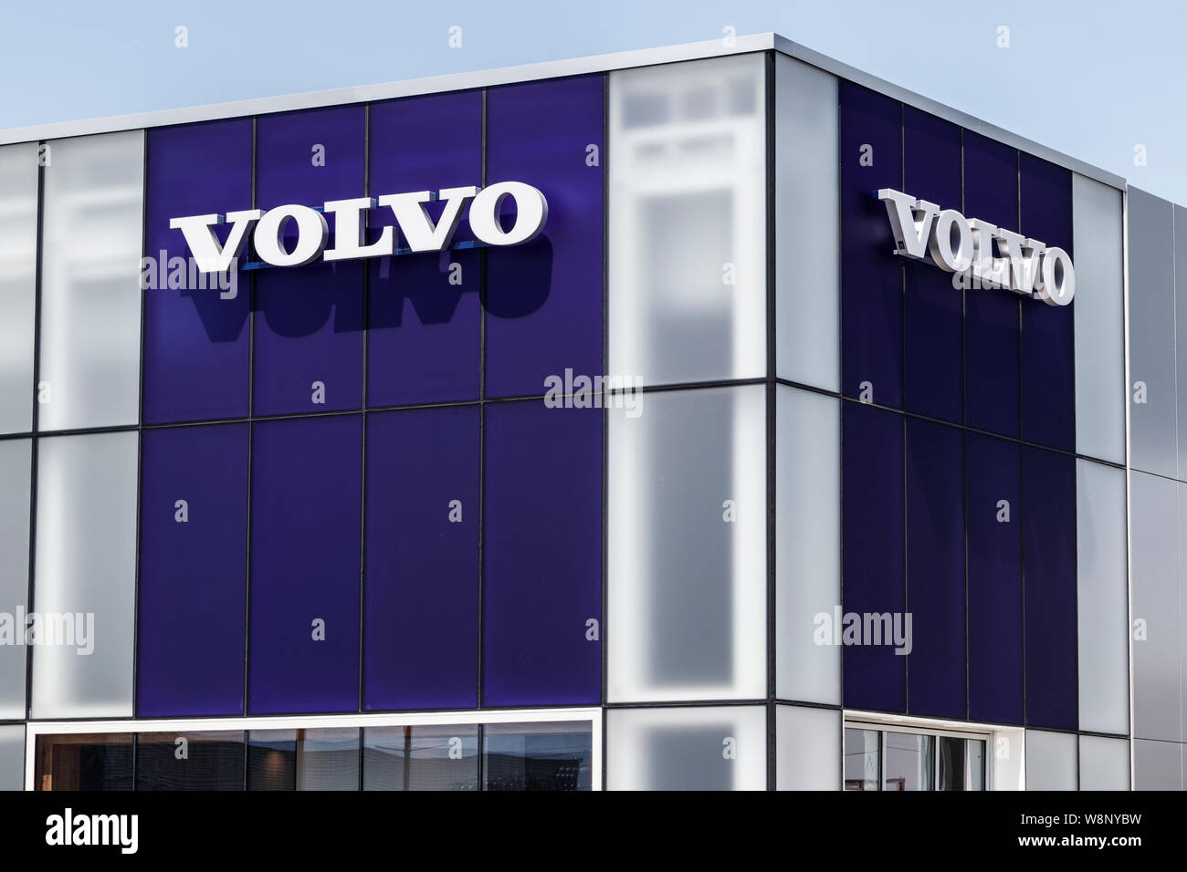 Schwedischer suv Fotos und Bildmaterial in hoher Auflösung Alamy