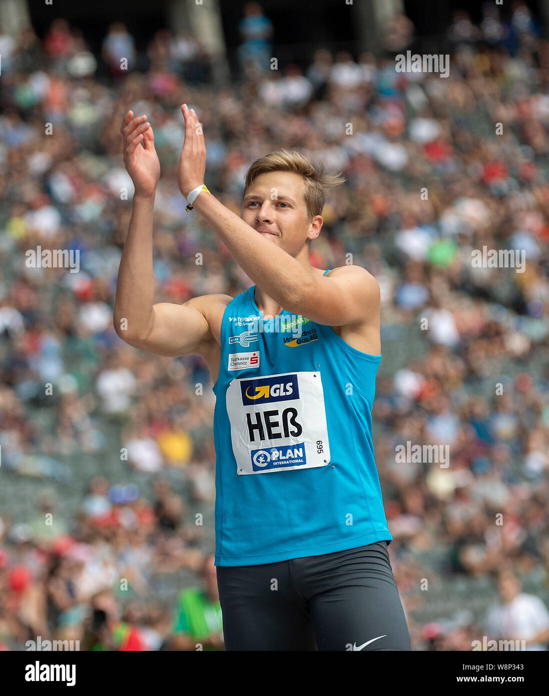 Jubel Sieger Max HESS (LAC Erdgas Chemnitz) Platz 1, Finale Dreisprung der Männer, am 04.08.2019 Deutsche Leichtathletik Meisterschaften 2019, vom 03.08. - 04.08.2019 in Berlin/Deutschland. | Verwendung weltweit Stockfoto